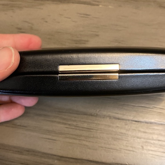 π€ VINTAGE GIVENCHY GLASSES CASE - Picture 7 of 10